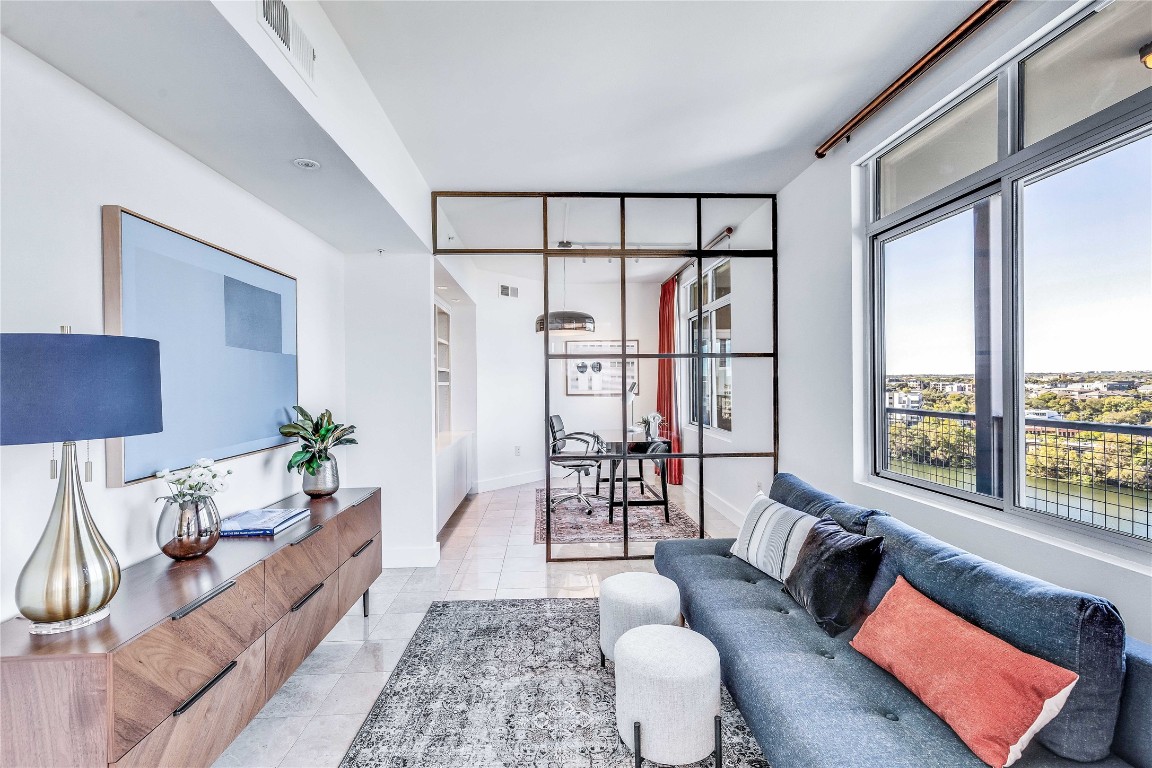 54 Rainey Street, Unit 1222 Austin, TX 78701 - Photo 17 of 40