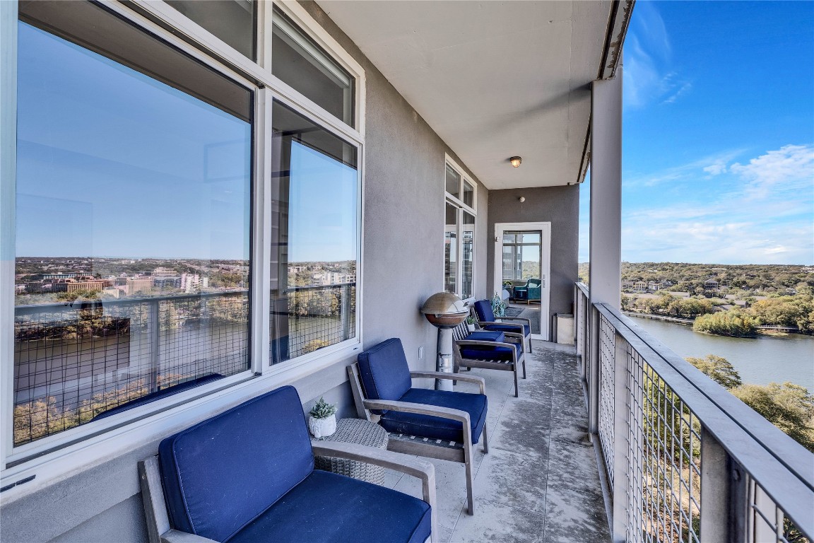 54 Rainey Street, Unit 1222 Austin, TX 78701 - Photo 23 of 40