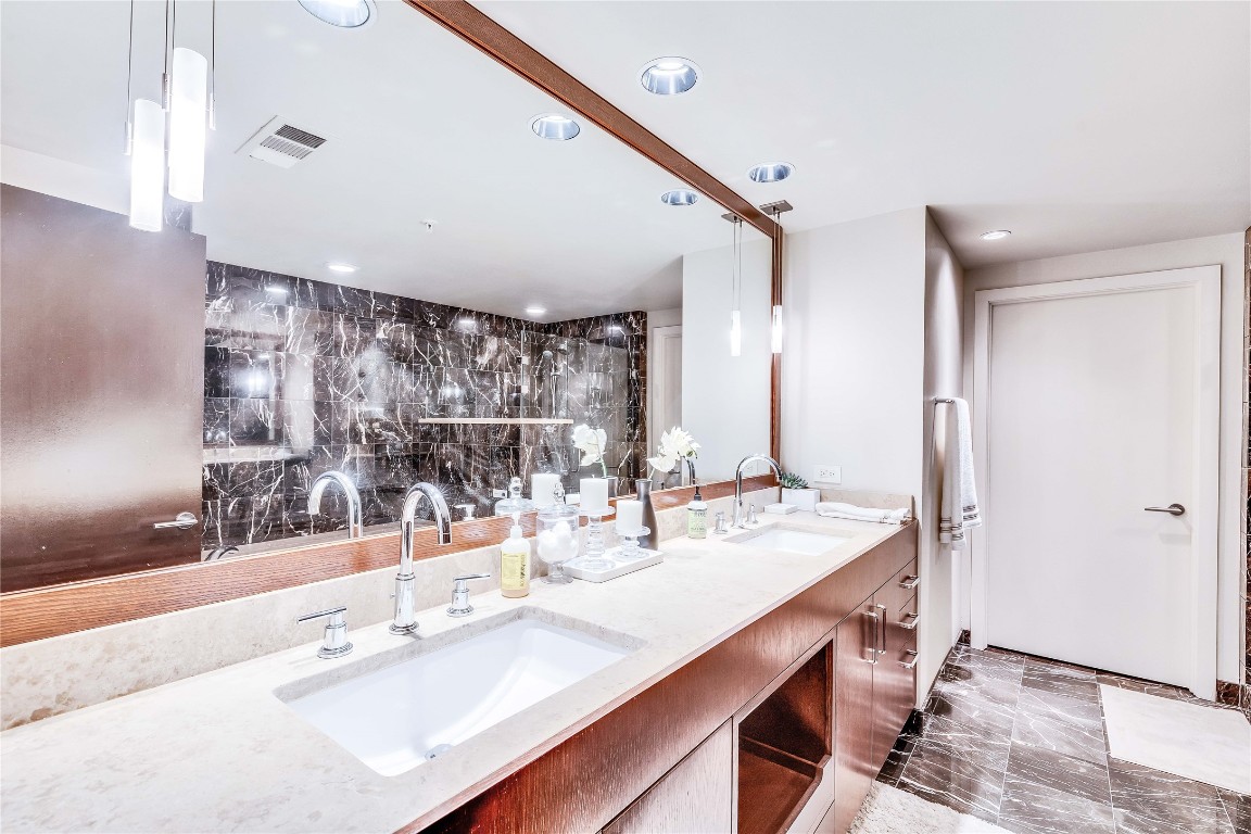 54 Rainey Street, Unit 1222 Austin, TX 78701 - Photo 27 of 40