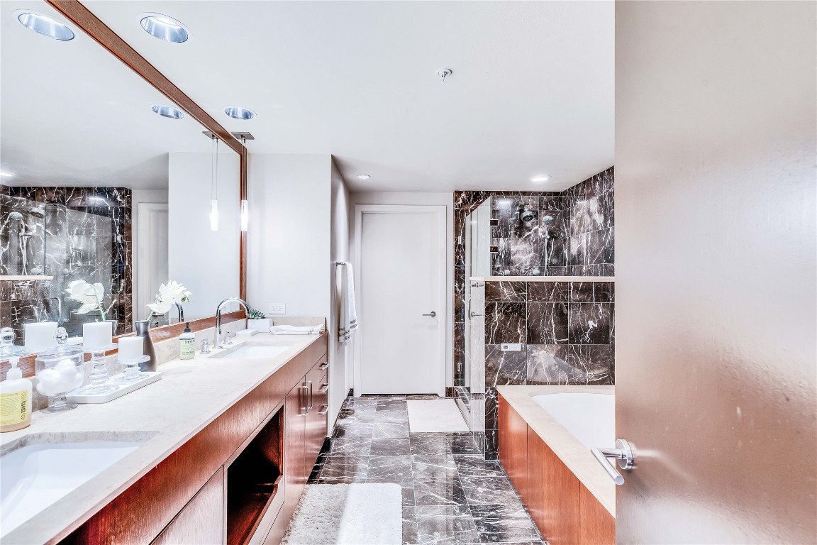 54 Rainey Street, Unit 1222 Austin, TX 78701 - Photo 28 of 40