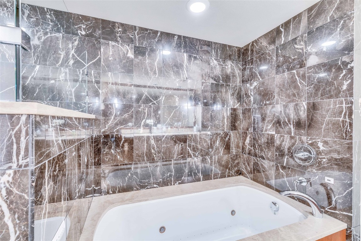 54 Rainey Street, Unit 1222 Austin, TX 78701 - Photo 30 of 40