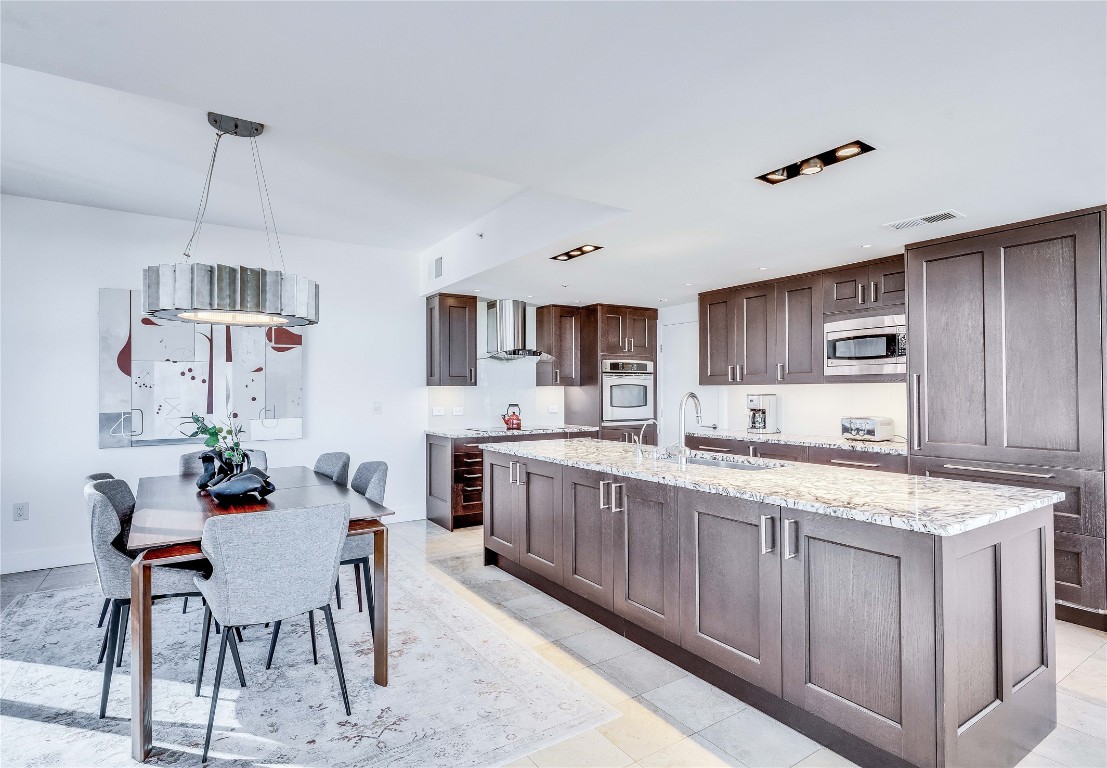 54 Rainey Street, Unit 1222 Austin, TX 78701 - Photo 7 of 40