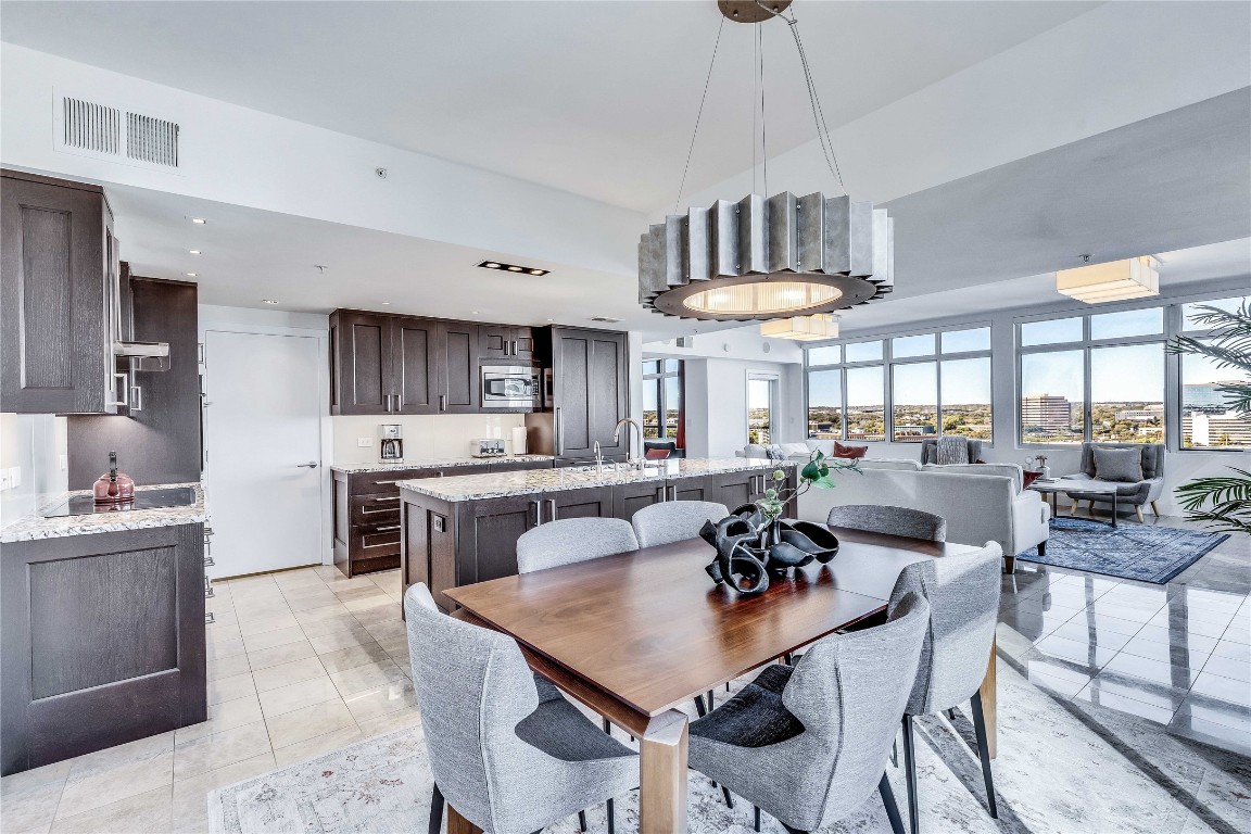 54 Rainey Street, Unit 1222 Austin, TX 78701 - Photo 10 of 40