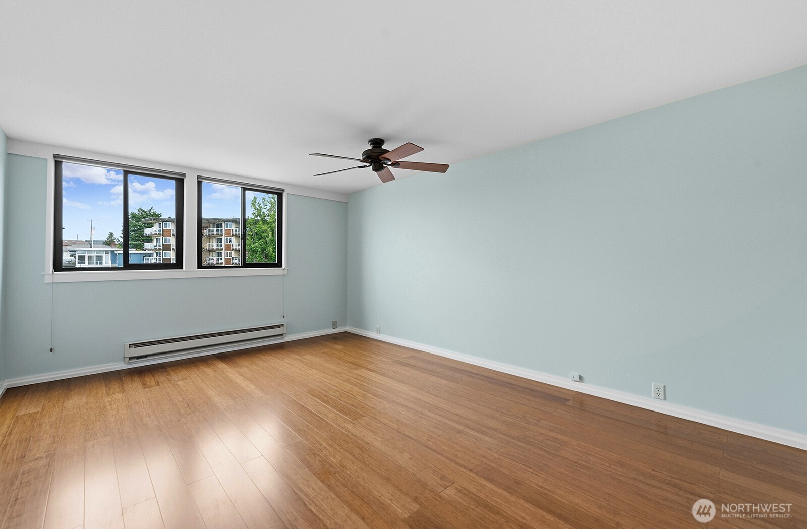 3717 Beach Drive Southwest, Unit 113 Seattle, WA 98116 - Photo 24 of 38