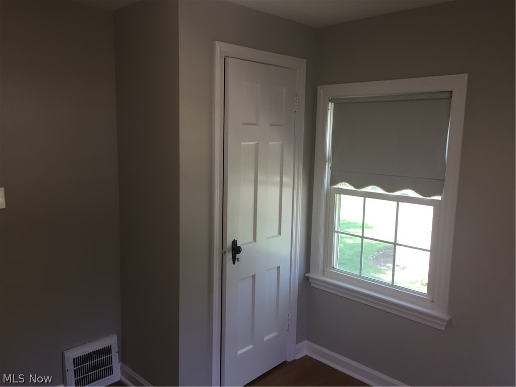 5136 Spencer Road Cleveland, OH 44124 - Photo 25 of 35 Gallery Image 25