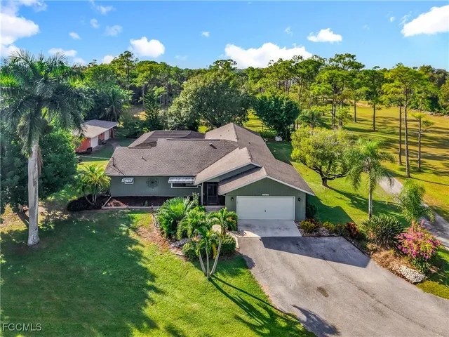 $639,900 | 10270 Deer Run Farms Road, Fort Myers, FL 33966