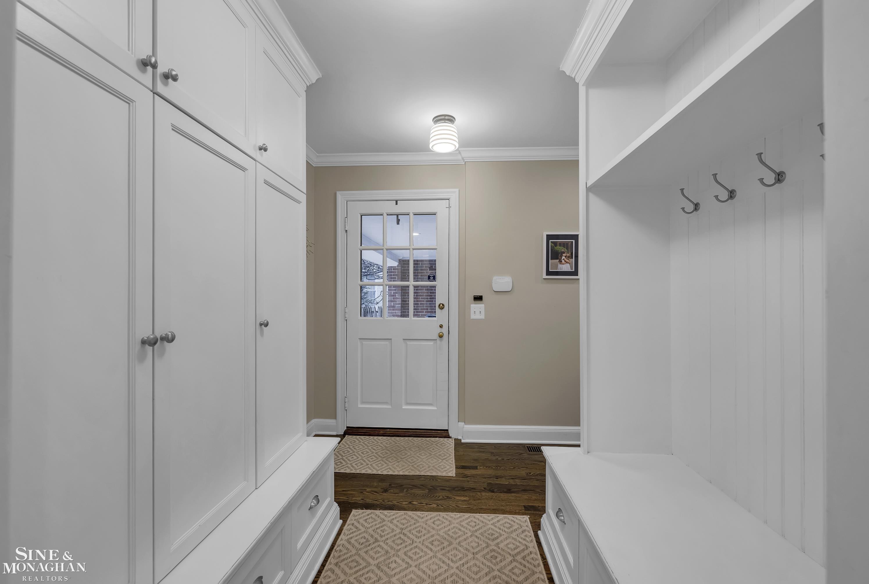 276 Cloverly Road Grosse Pointe Farms, MI 48236 - Photo 20 of 75