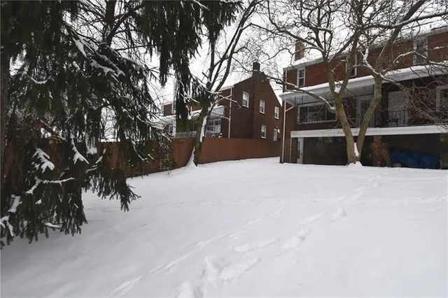 $2,350 | 5508 Forbes Avenue, Pittsburgh, PA 15217