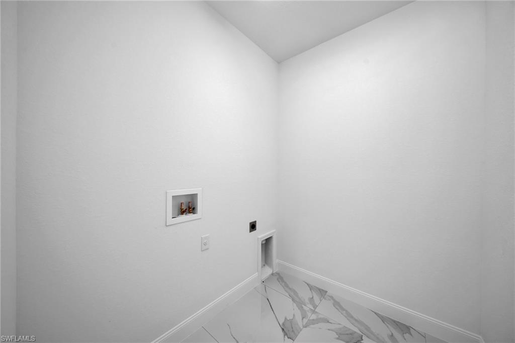 3804 40th Street Southwest Lehigh Acres, FL 33976 - Photo 18 of 24 a view of small space