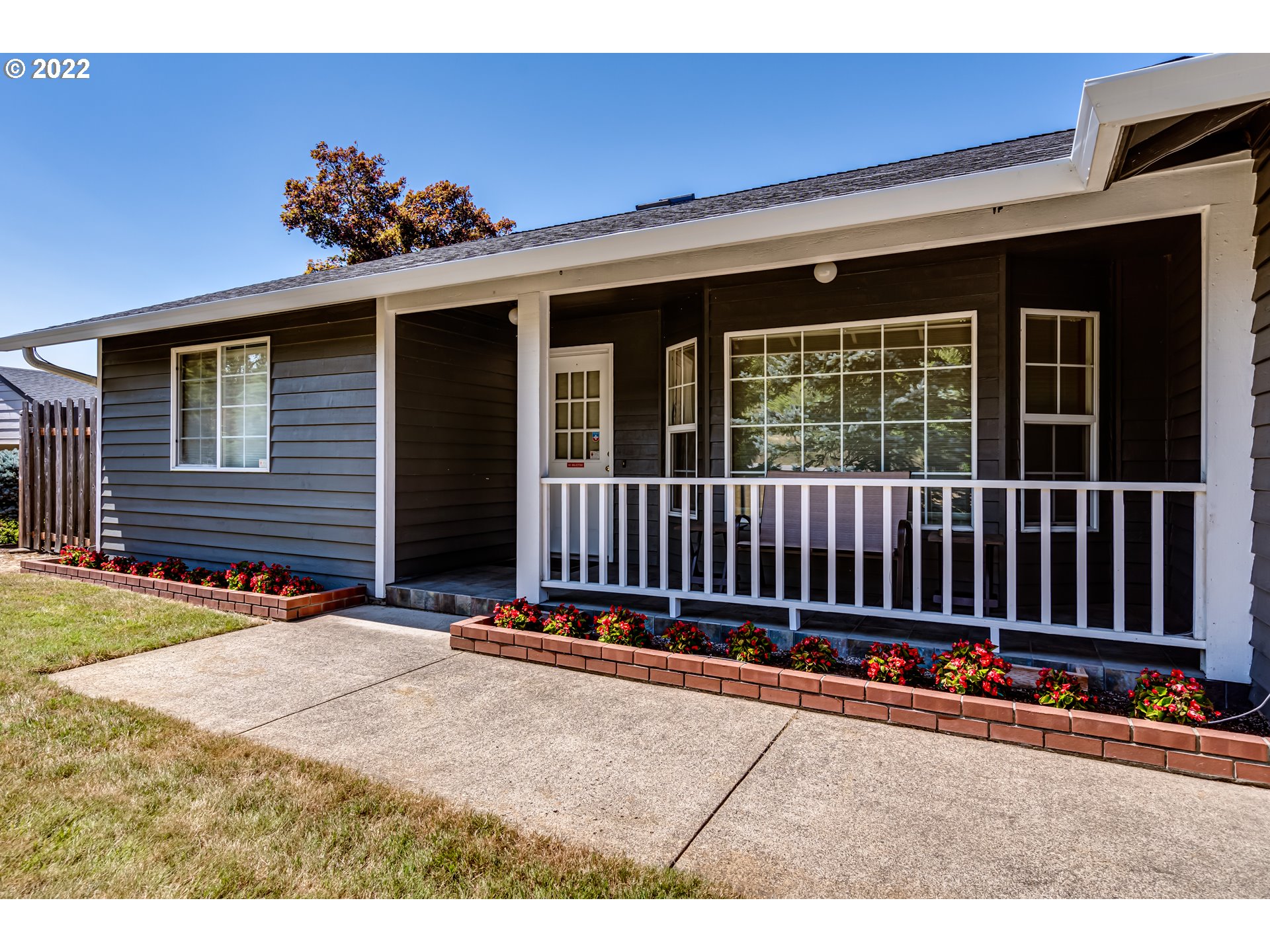 2430 Bailey Hill Road Eugene, OR 97405 - Photo 3 of 25 Gallery Image 3