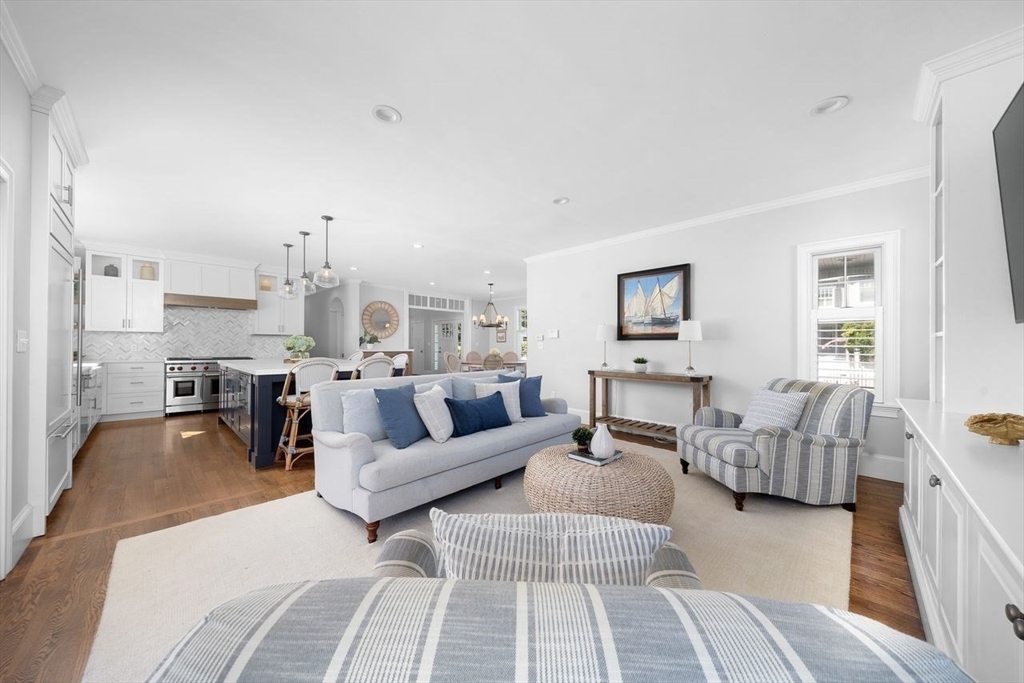 19 Michael Avenue Scituate, MA 02066 - Photo 8 of 40