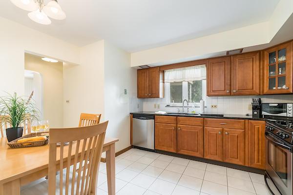 2208 Dorset Road Columbus, OH 43221 - Photo 6 of 25
