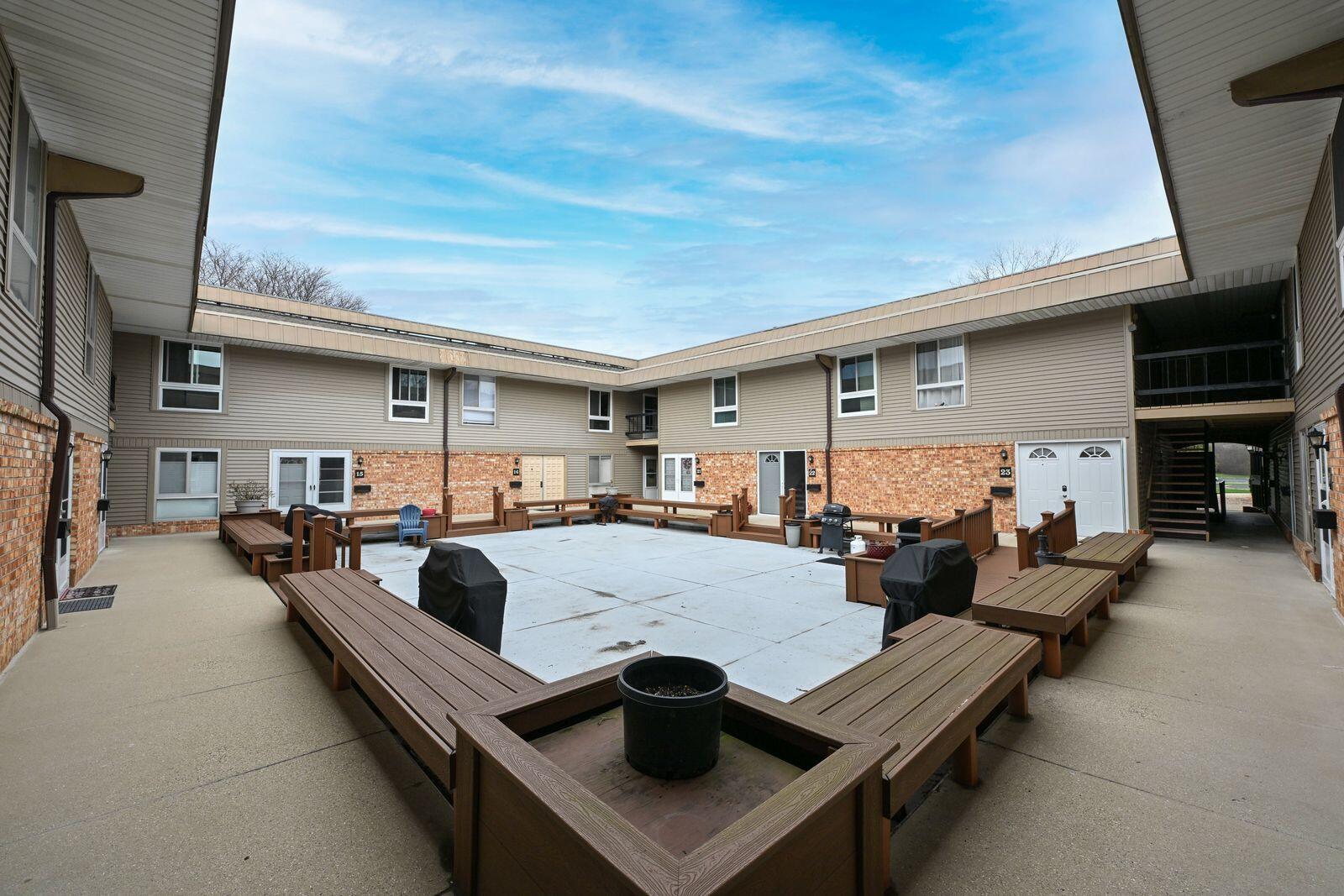 11957 West Appleton Avenue, Unit 8 Milwaukee, WI 53224 - Photo 25 of 36 Appleton23