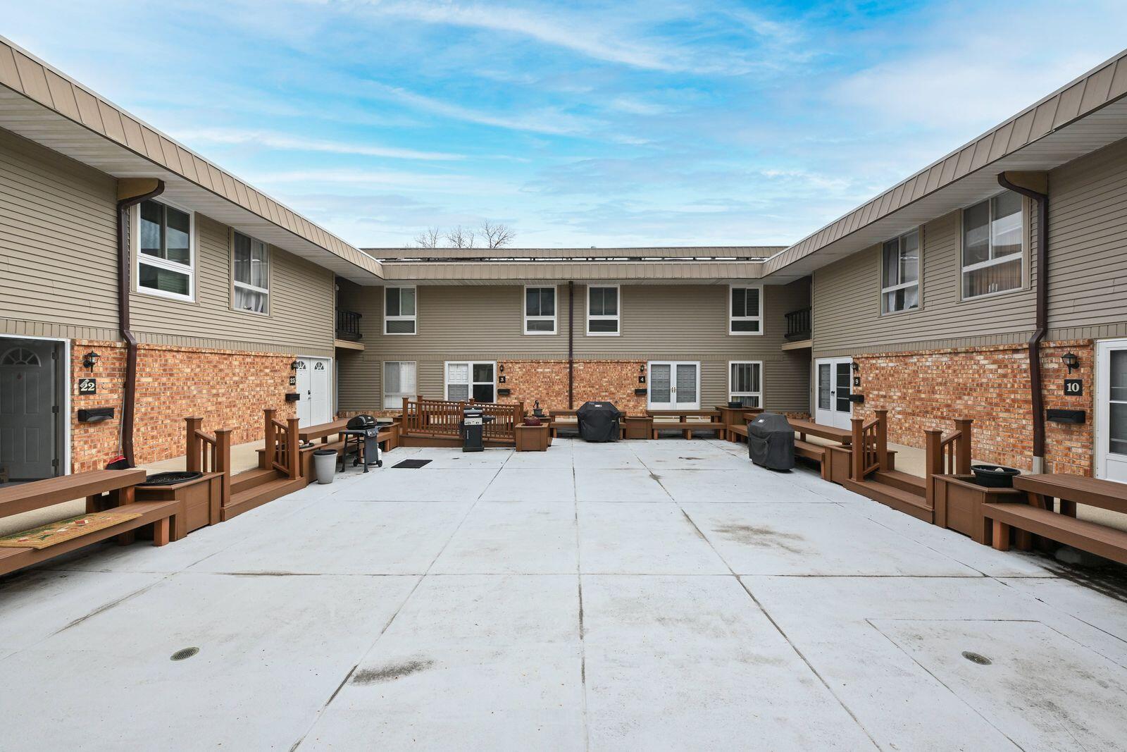 11957 West Appleton Avenue, Unit 8 Milwaukee, WI 53224 - Photo 28 of 36 Appleton26