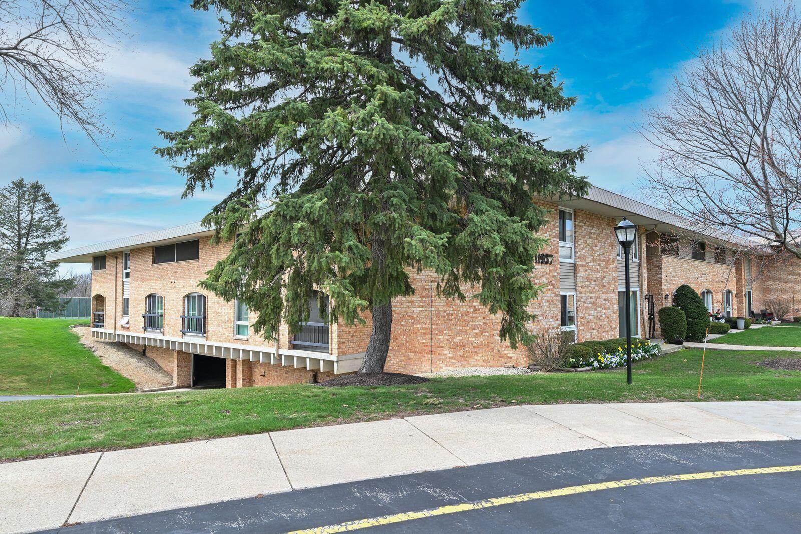 11957 West Appleton Avenue, Unit 8 Milwaukee, WI 53224 - Photo 30 of 36 Appleton28