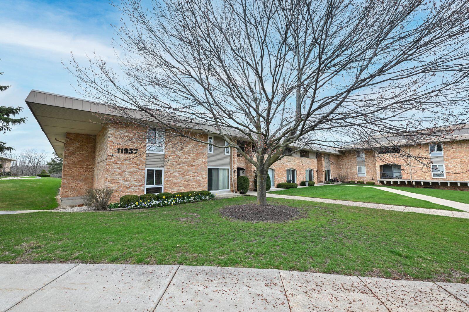 11957 West Appleton Avenue, Unit 8 Milwaukee, WI 53224 - Photo 31 of 36 Appleton29