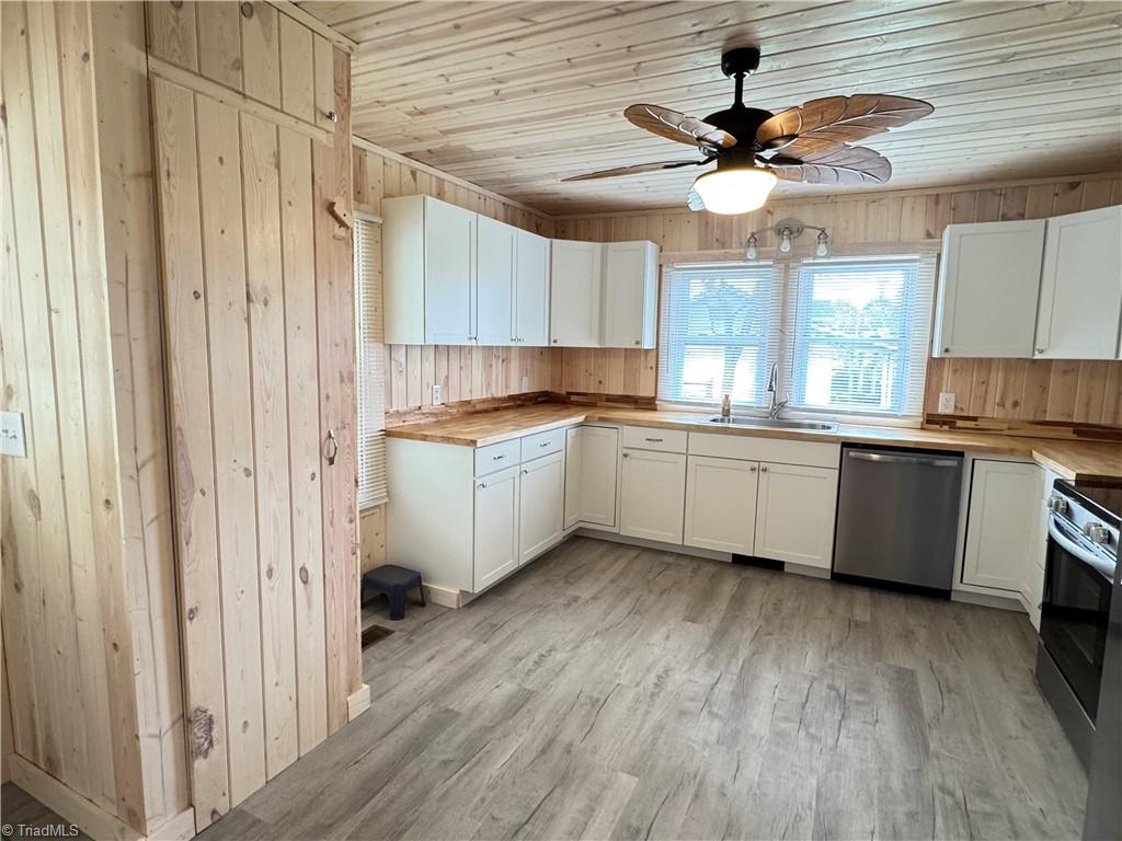 1230 Bridge Street Elkin, NC 28621 - Photo 19 of 33