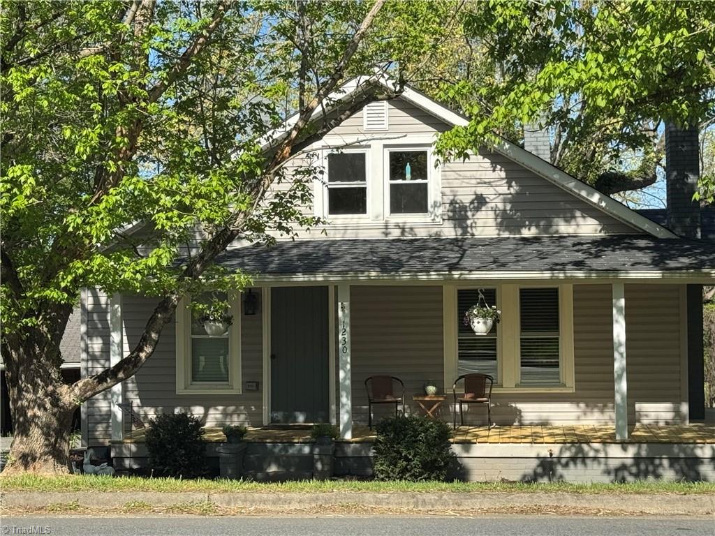 1230 Bridge Street Elkin, NC 28621 - Photo 5 of 33