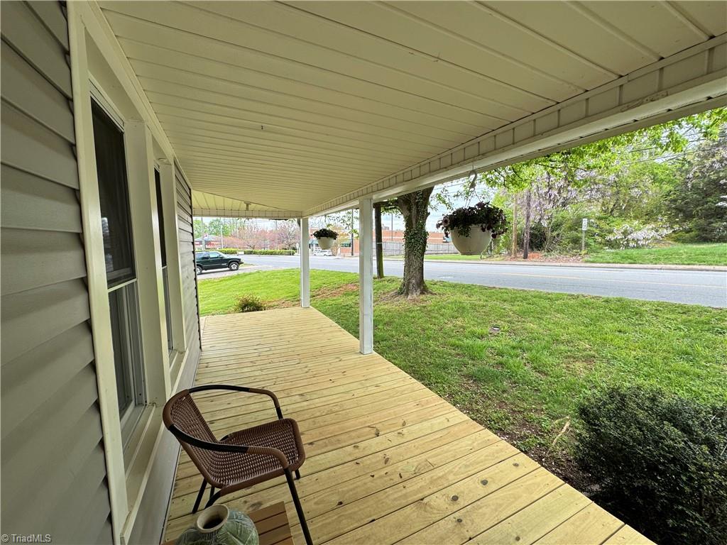 1230 Bridge Street Elkin, NC 28621 - Photo 6 of 33