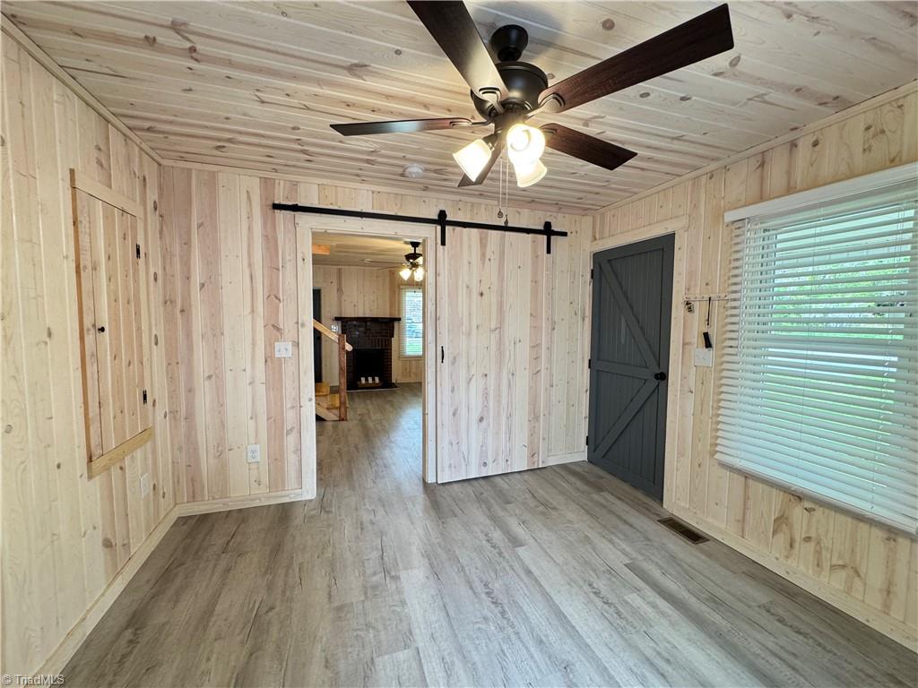 1230 Bridge Street Elkin, NC 28621 - Photo 10 of 33