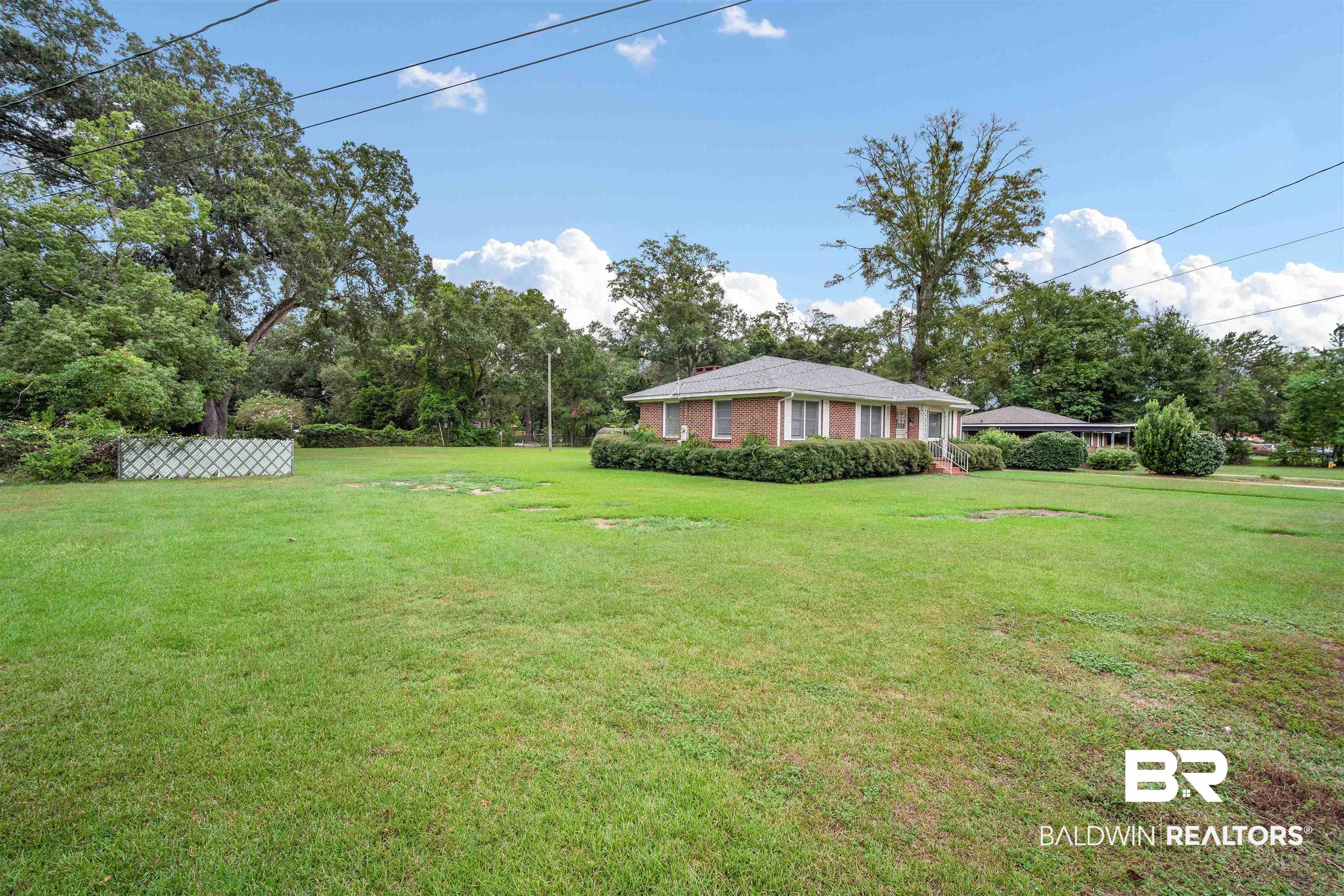 2300 Ellen Drive Mobile, AL 36605 - Photo 4 of 25 View of yard