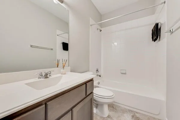 $2,350 | 1900 Spoonbill Drive, Little Elm, TX 75068