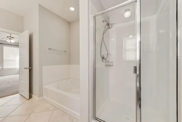 $2,350 | 1900 Spoonbill Drive, Little Elm, TX 75068