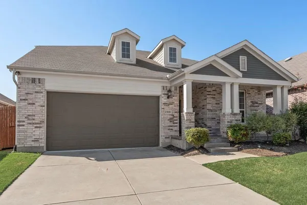 $2,350 | 1900 Spoonbill Drive, Little Elm, TX 75068