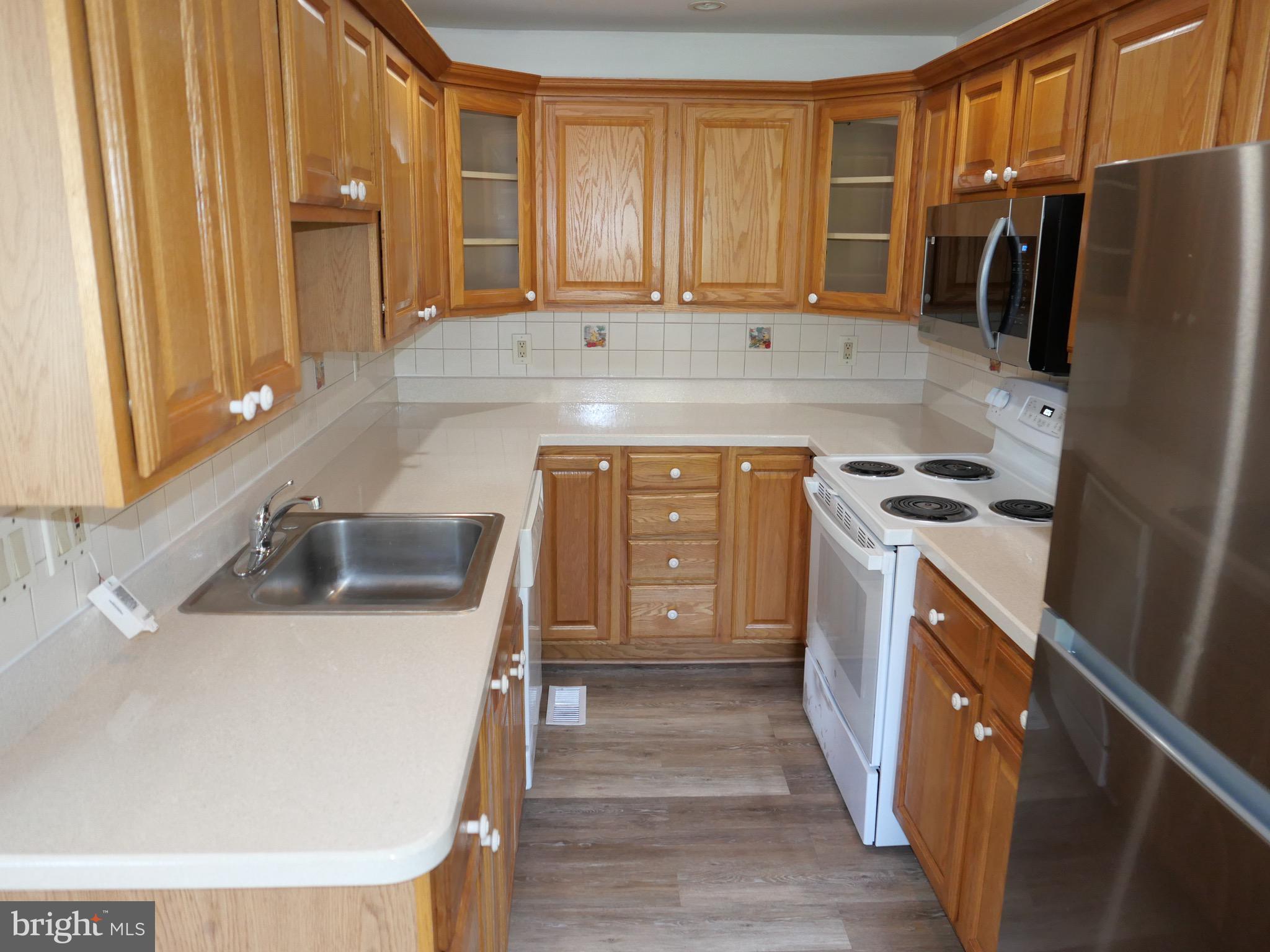 236 Blanchard Road Drexel Hill, PA 19026 - Photo 8 of 26 Kitchen