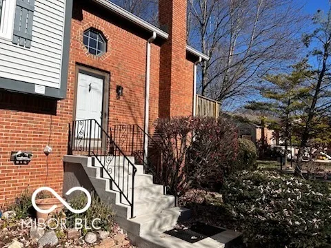 $229,500 | 7580 Castleton Farms N Drive, Unit 14, Indianapolis, IN 46256