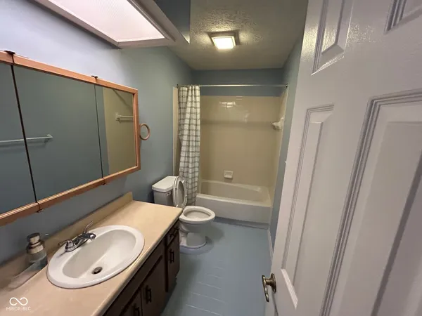 $224,900 | 7580 Castleton Farms N Drive, Unit 14, Indianapolis, IN 46256