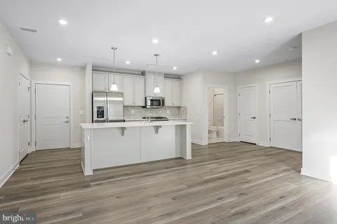 $485,000 | 46294 Mount Milstead Terrace, Unit 303, Sterling, VA 20164