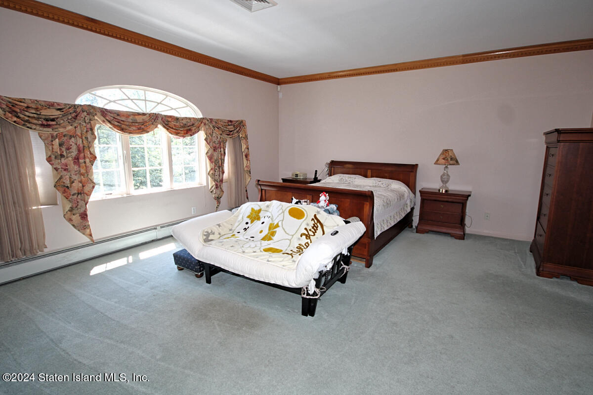40 Charter Oak Road Staten Island, NY 10304 - Photo 29 of 56 Master Bedroom