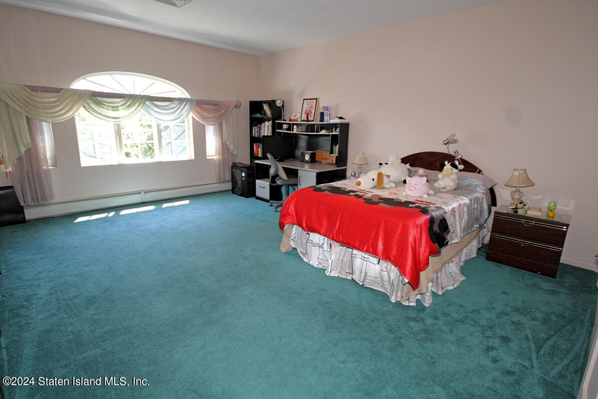40 Charter Oak Road Staten Island, NY 10304 - Photo 38 of 56 Bedroom