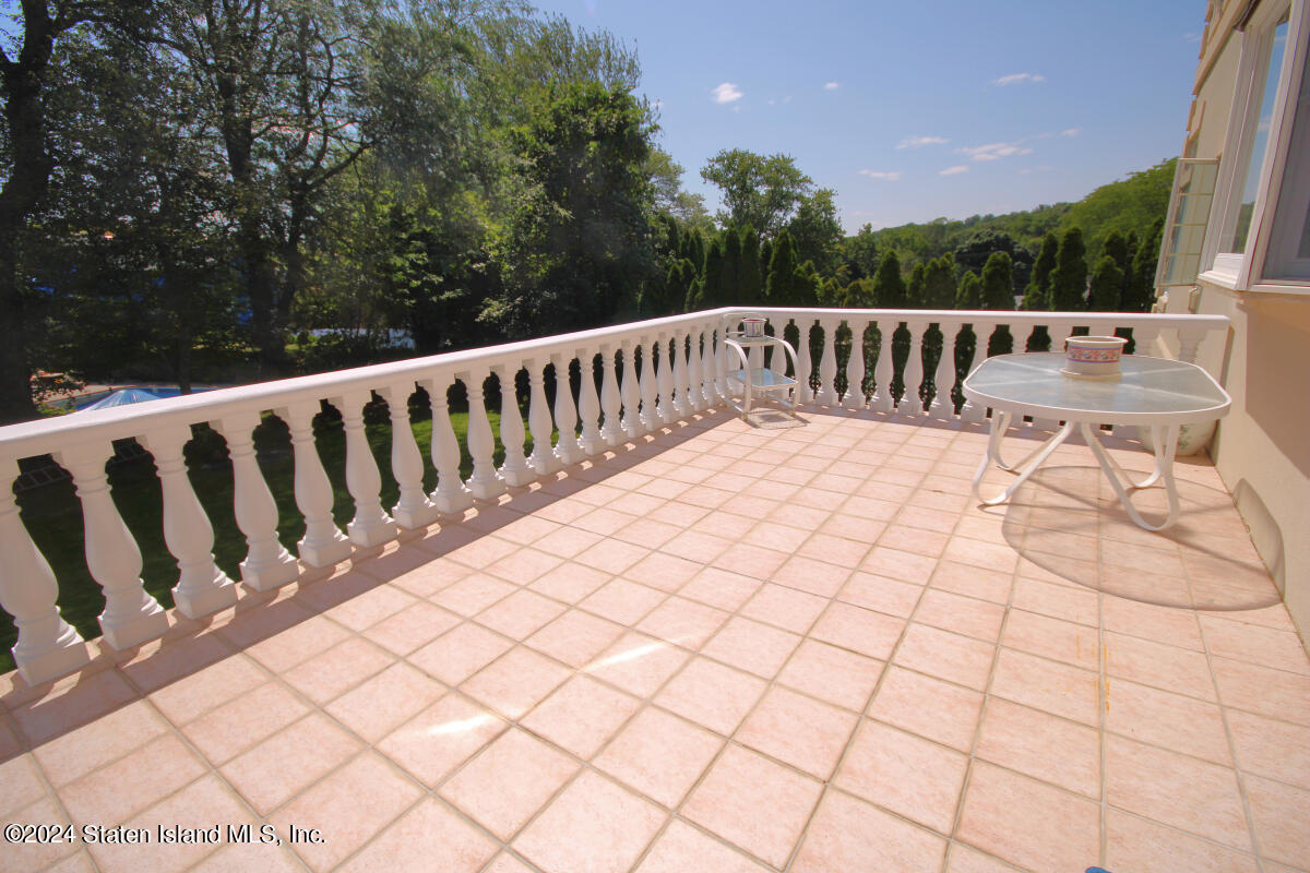 40 Charter Oak Road Staten Island, NY 10304 - Photo 53 of 56 Balcony