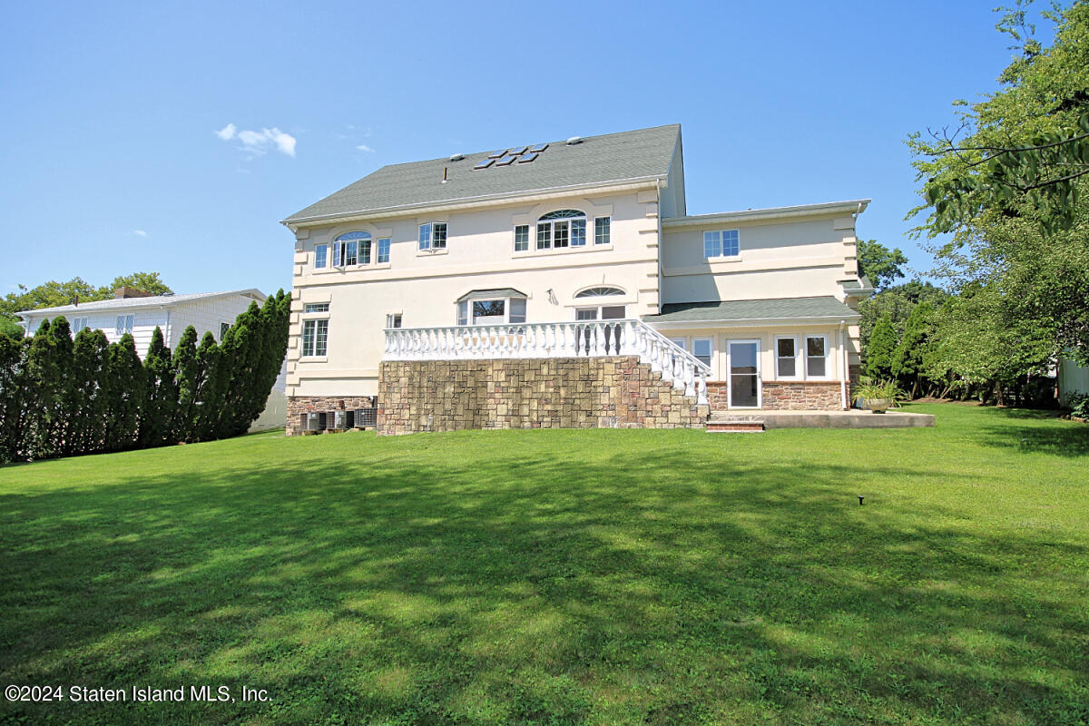 40 Charter Oak Road Staten Island, NY 10304 - Photo 56 of 56 Backyard