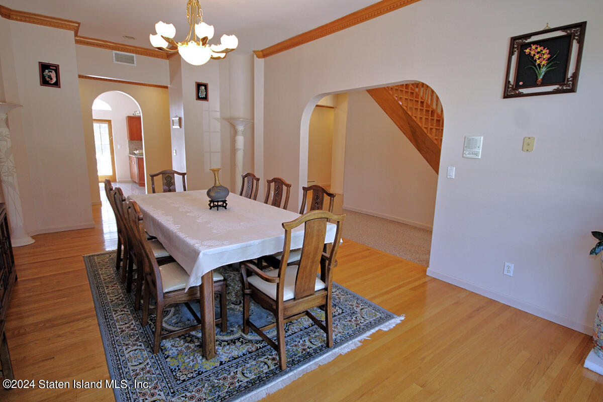40 Charter Oak Road Staten Island, NY 10304 - Photo 10 of 56 Dining Room