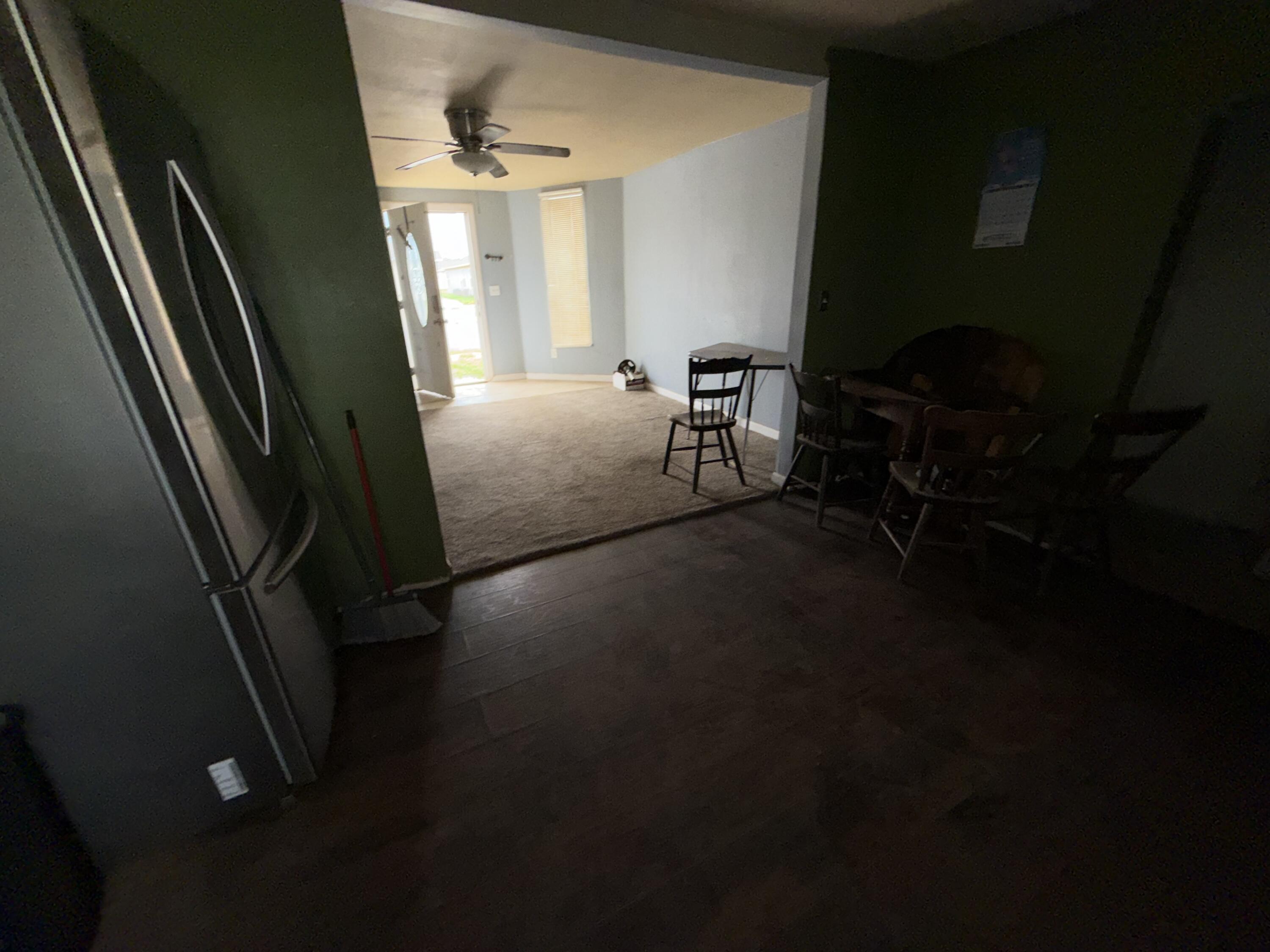 521 46th Street Lubbock, TX 79404 - Photo 8 of 10 a living room with furniture and a window