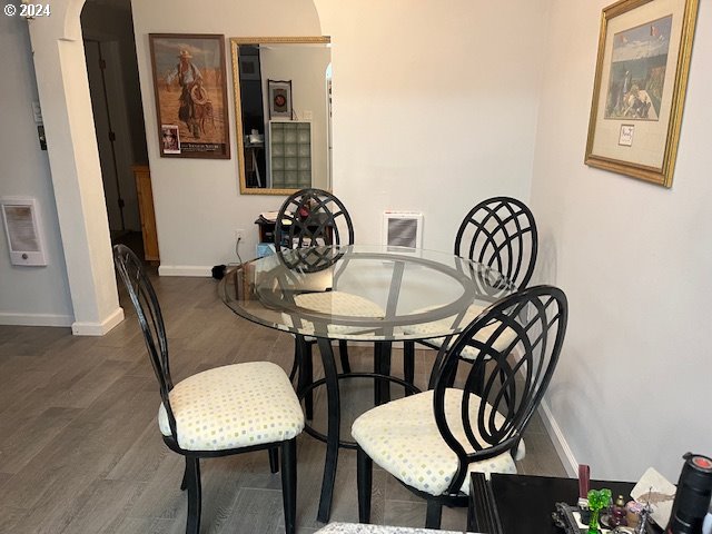 4460 Southwest Scholls Ferry Road, Unit 9A Portland, OR 97225 - Photo 17 of 34 Dining Area