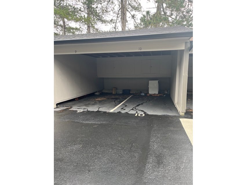 4460 Southwest Scholls Ferry Road, Unit 9A Portland, OR 97225 - Photo 31 of 34 Carport