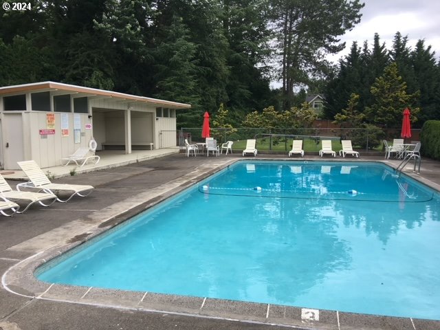 4460 Southwest Scholls Ferry Road, Unit 9A Portland, OR 97225 - Photo 34 of 34 Community Pool