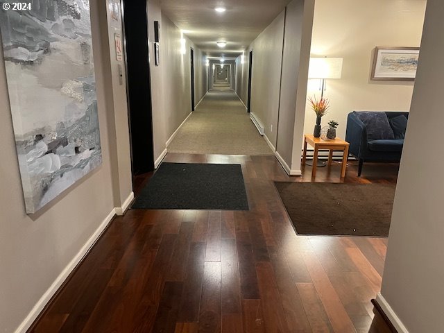 4460 Southwest Scholls Ferry Road, Unit 9A Portland, OR 97225 - Photo 8 of 34 Lobby
