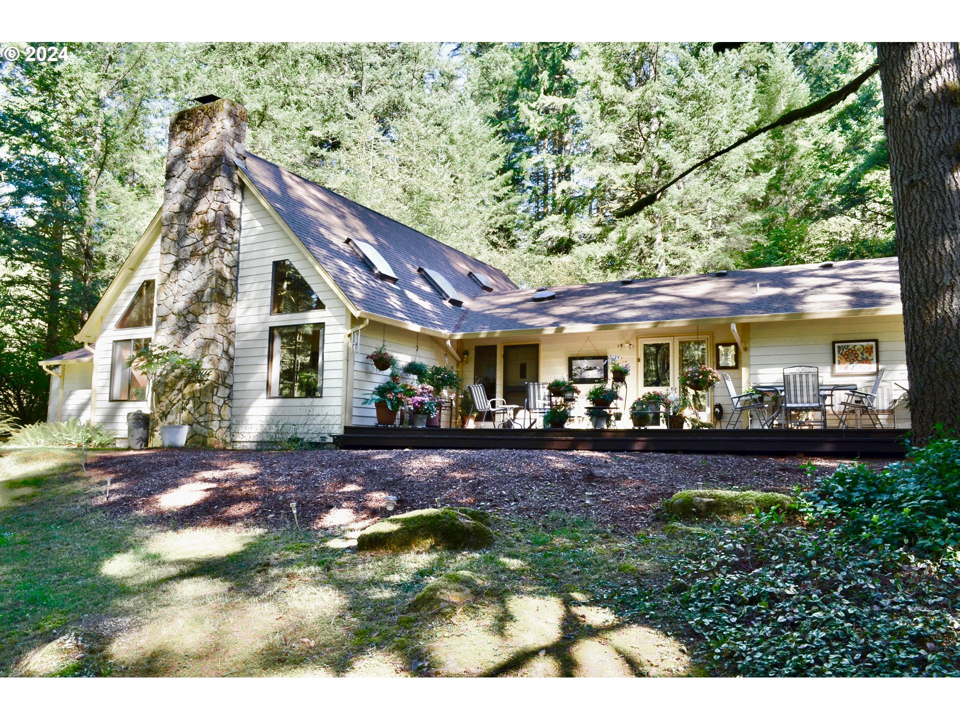 4000 Northeast Matney Road Camas, WA 98607 - Photo 2 of 42 Gallery Image 2