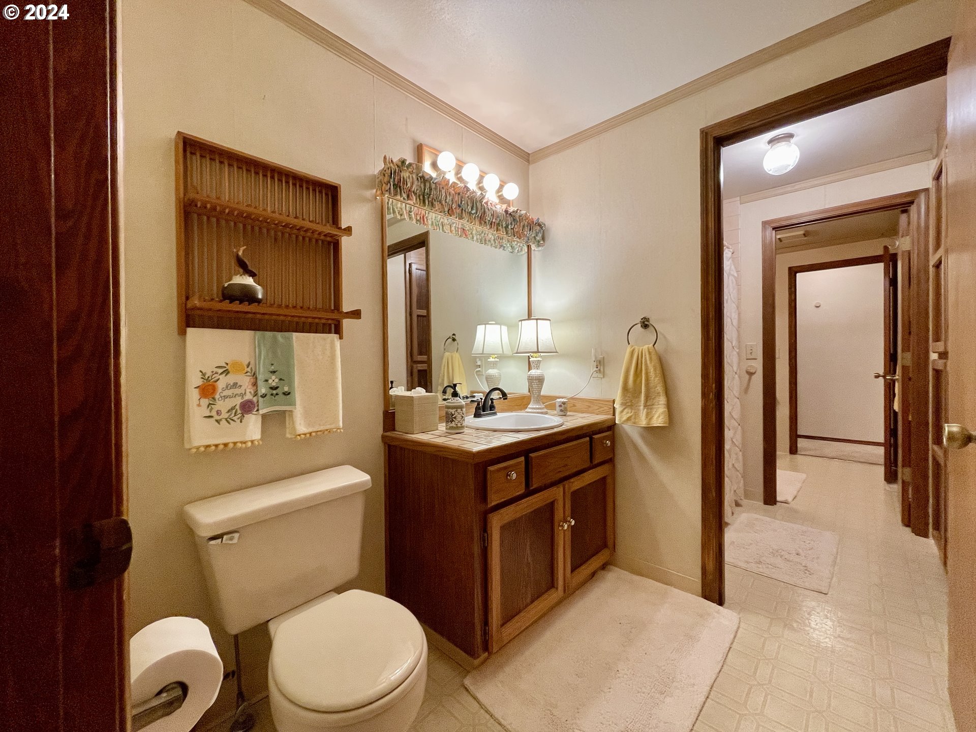 4000 Northeast Matney Road Camas, WA 98607 - Photo 29 of 42 Bathroom