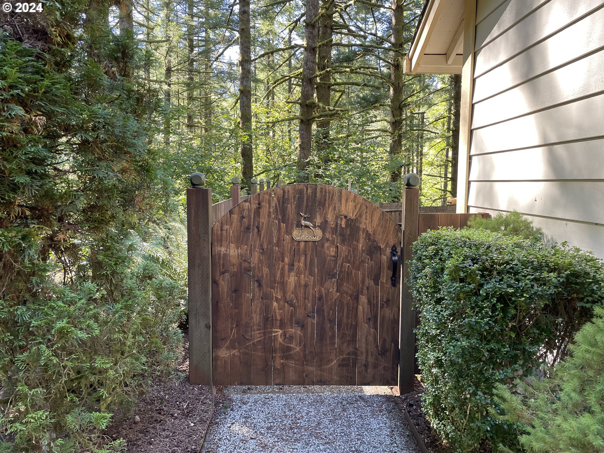4000 Northeast Matney Road Camas, WA 98607 - Photo 4 of 42 Gallery Image 4