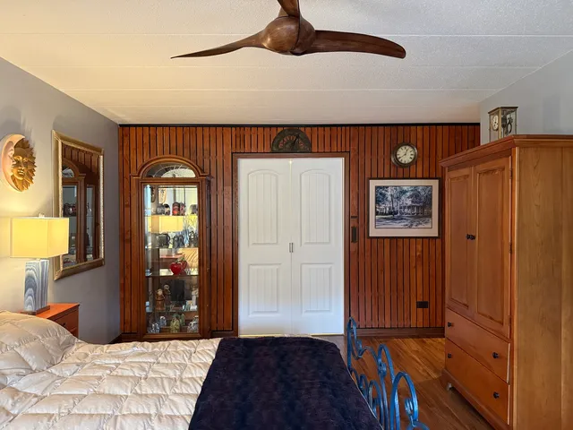 $305,000 | 7624 Arquilla Drive, Unit 1A, Palos Heights, IL 60463