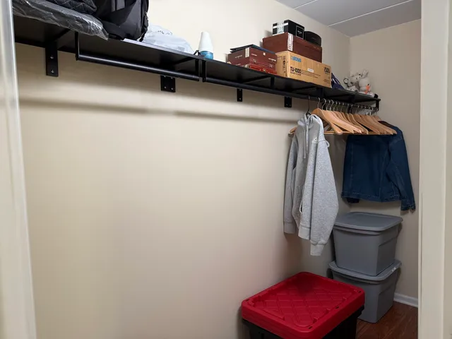 $305,000 | 7624 Arquilla Drive, Unit 1A, Palos Heights, IL 60463