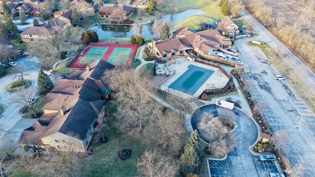 $305,000 | 7624 Arquilla Drive, Unit 1A, Palos Heights, IL 60463