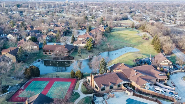 $305,000 | 7624 Arquilla Drive, Unit 1A, Palos Heights, IL 60463