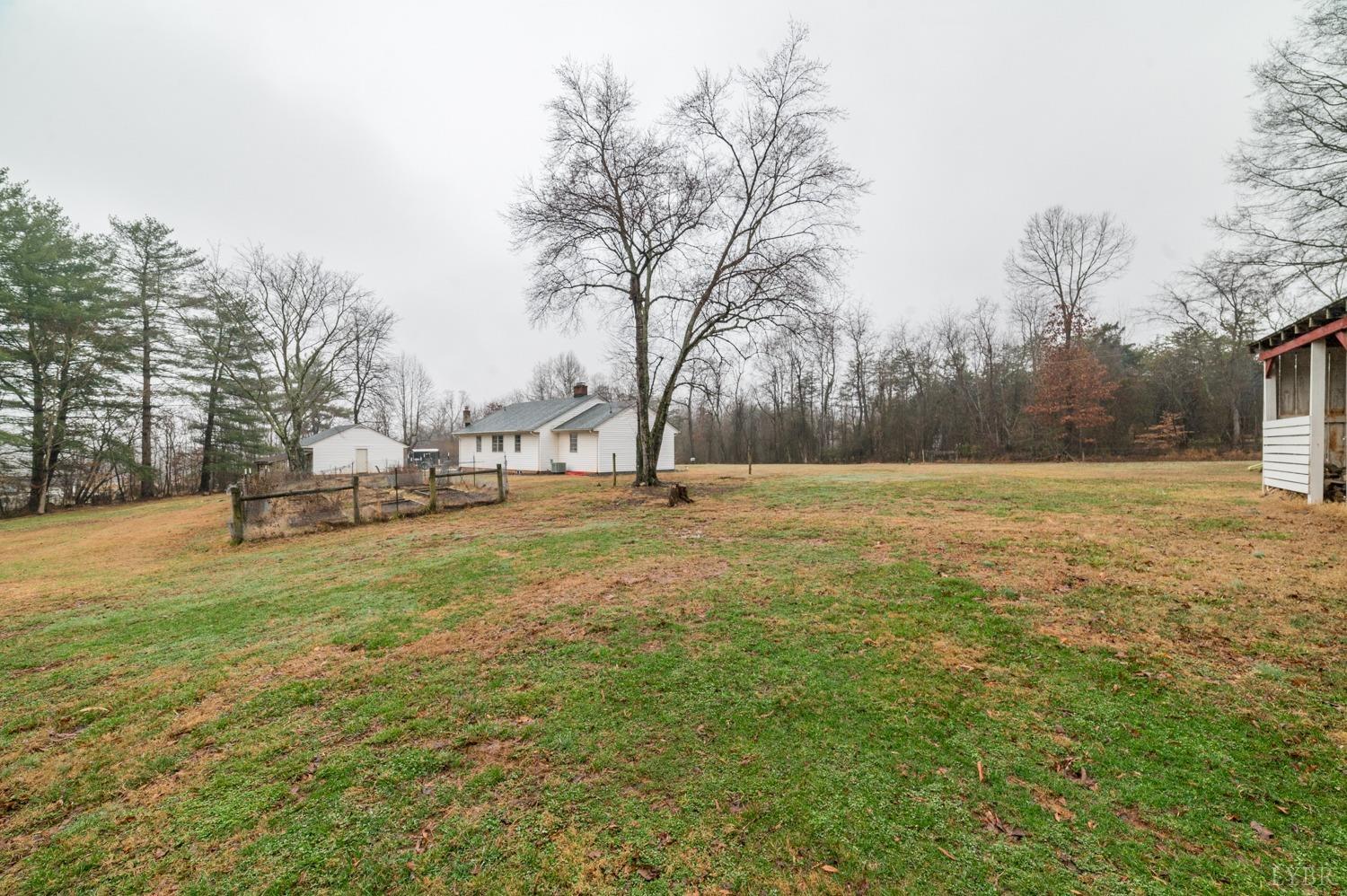 286 Flat Woods Road Amherst, VA 24521 - Photo 48 of 58 a view of yard with trees